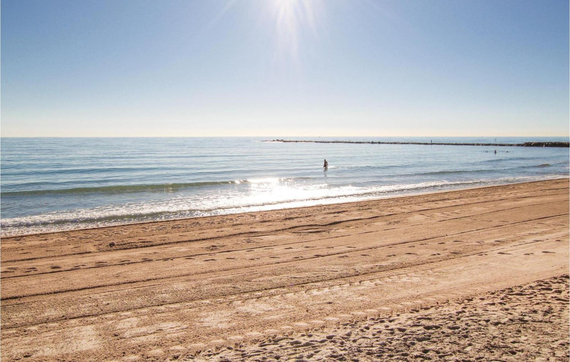 Gorgeous Apartment In El Campello With Wifi Экстерьер фото